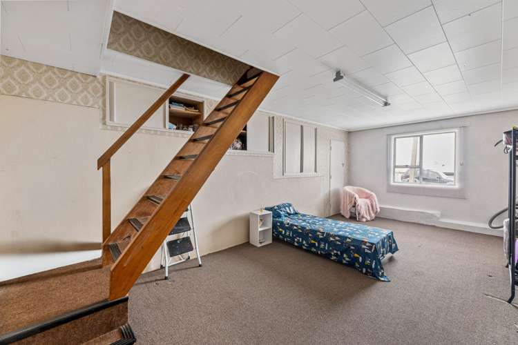 4 Saunders Street Brockville_12