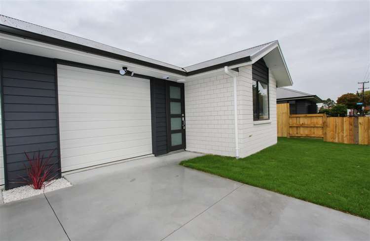 2/8A Rutherford Street 1053_18