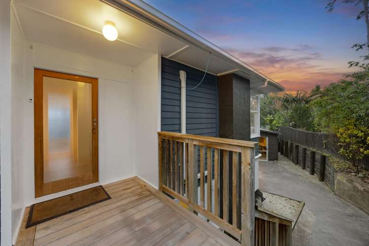 190 Golf Road Titirangi_15