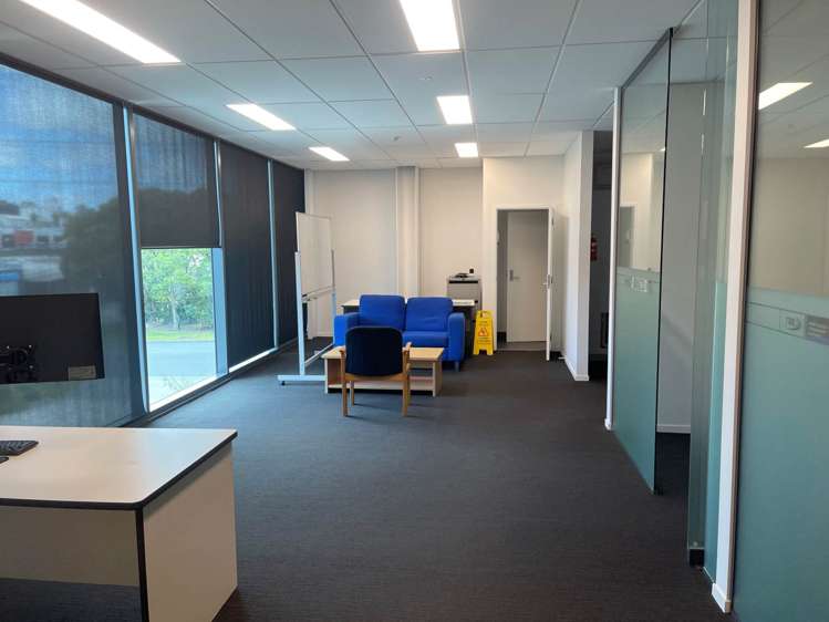 Unit 10/30 Foundry Road Silverdale_4