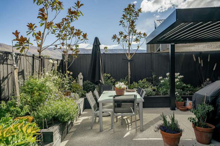 2 Magnum Drive Cromwell_30