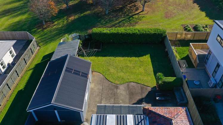 35 Upjohn Street Brooklands_19