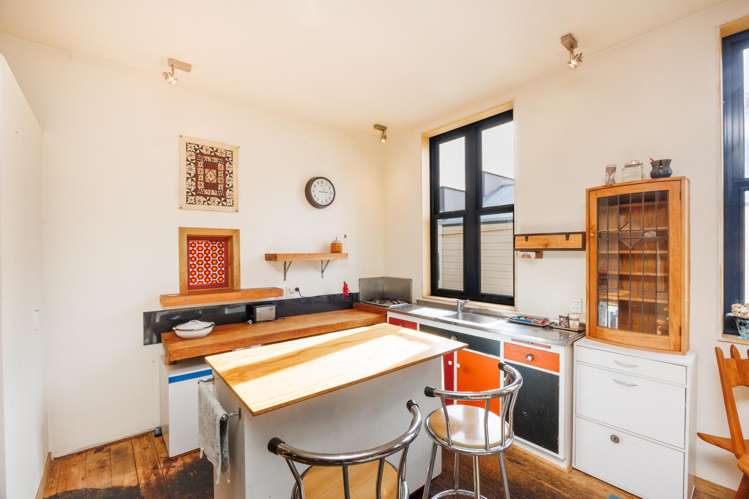 2898 Kimbolton Road Kimbolton_12