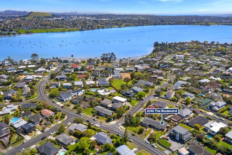 2/41 The Boulevard Sunnyhills_11