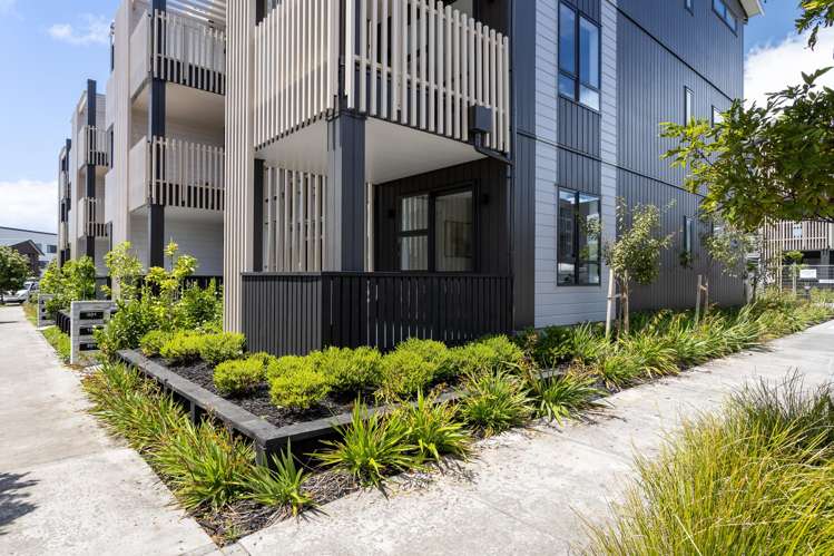 G02/9 Mahana Road Northcote_9