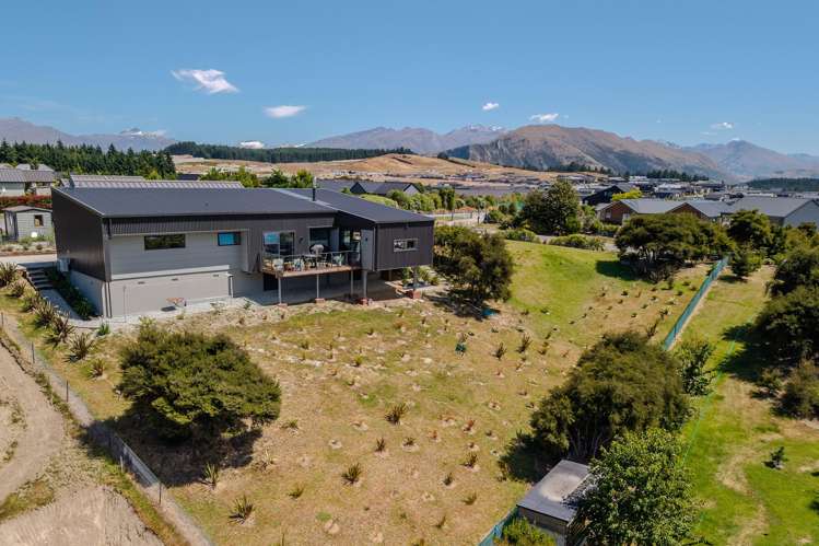 6 Nokomai Street Wanaka_18