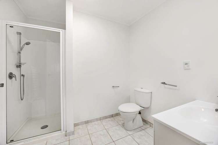 1301 Whangaparaoa Road Army Bay_8