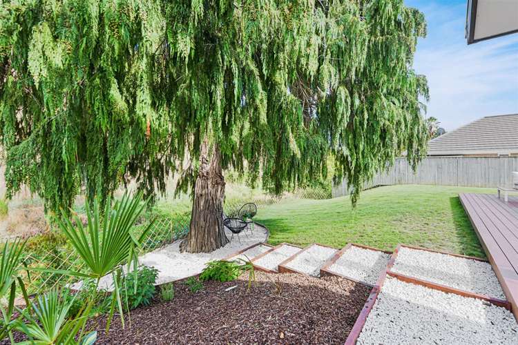 32 Sunningdale Drive Stoke_23