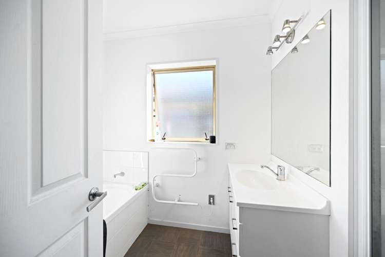 53 Edenpark Drive 2612_8