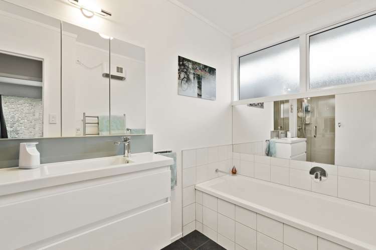 23 Fairview Avenue Opaheke_12