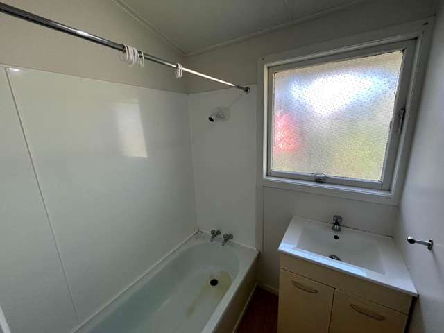 1/4 Water Street Otahuhu_3