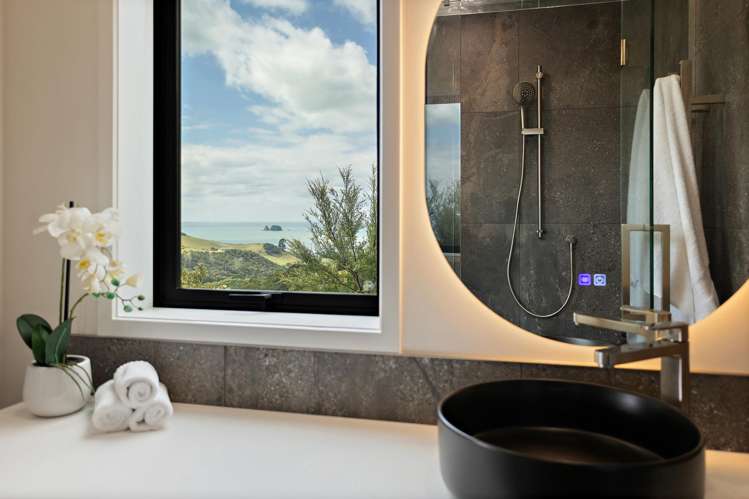 1a Tarapatiki Drive Whitianga_16