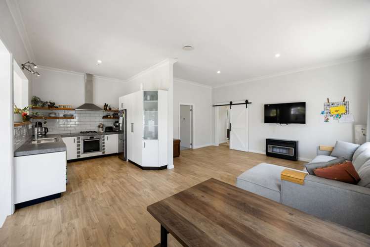 102 Naylor Street Hamilton East_6