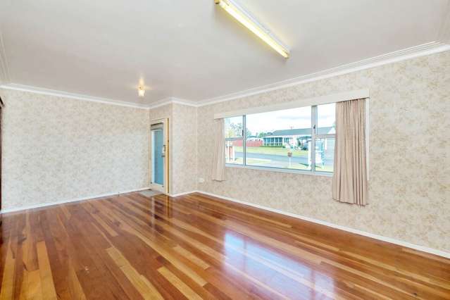 2/18 Prictor Street Papakura_4