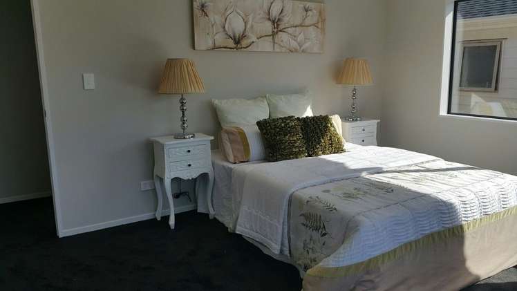 24 Rosewell Crescent Flat Bush_8