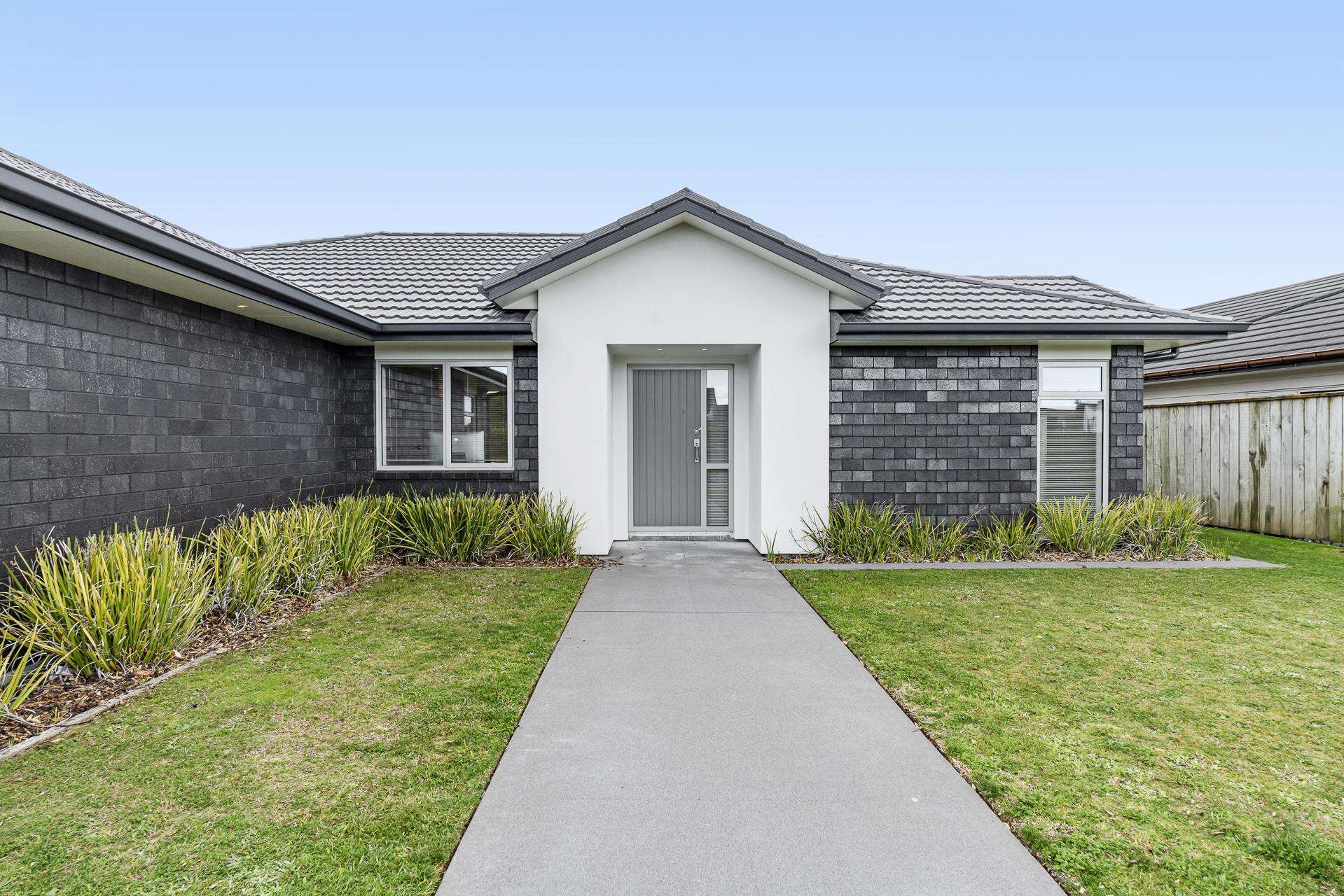 71 Links Drive Waiwhakaiho_0