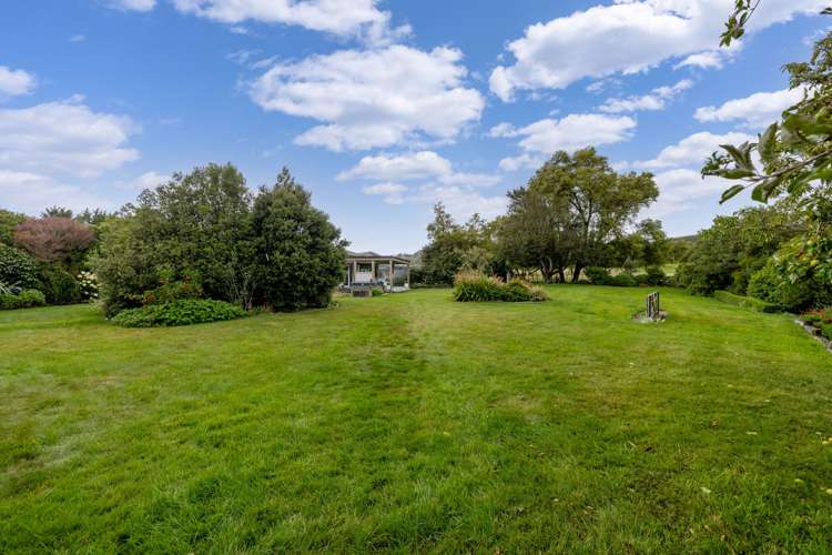 170 Fitzherbert East Road Aokautere_35