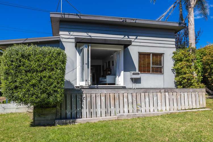 14 Jellicoe Parade Surfdale_15