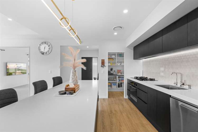 8 Coach Way Rolleston_5