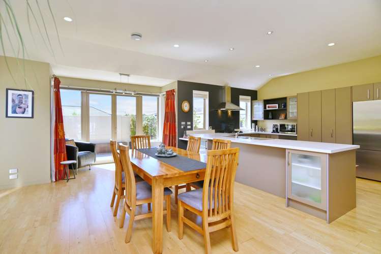 5 Orewa Close Parklands_9