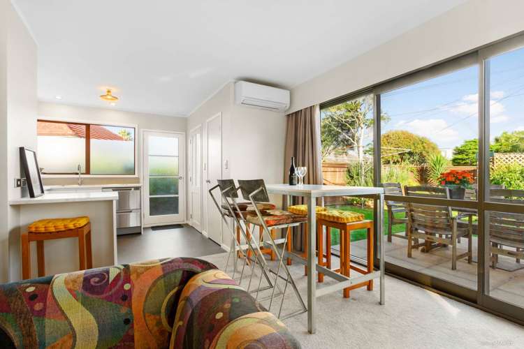 1/14 Howlett Street Waterview_7