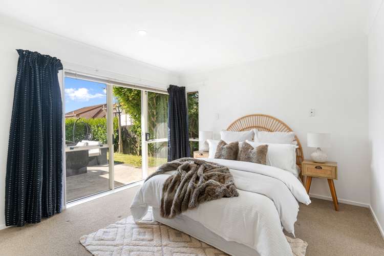 41 Gillett Place Botany Downs_14