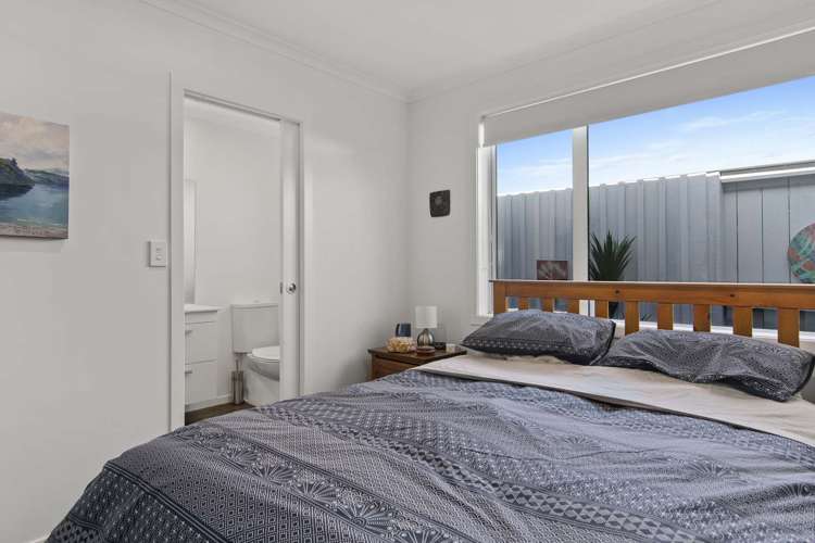 14 Foley Grove Pyes Pa_10