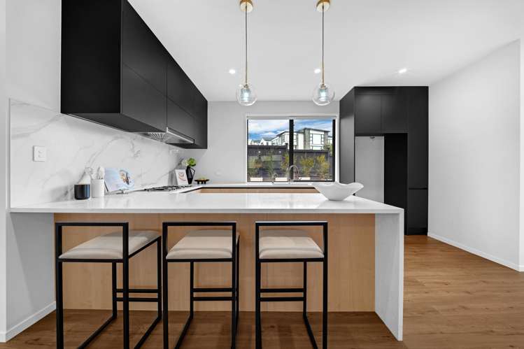 1 Meadowridge Drive Flat Bush_10
