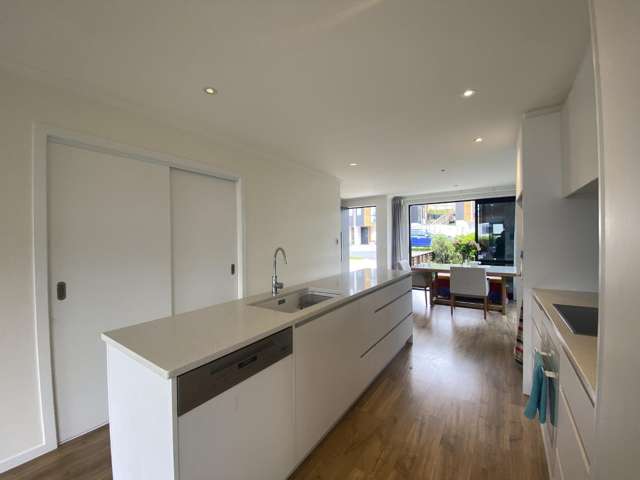 1 Seafarer Crescent Stanmore Bay_4