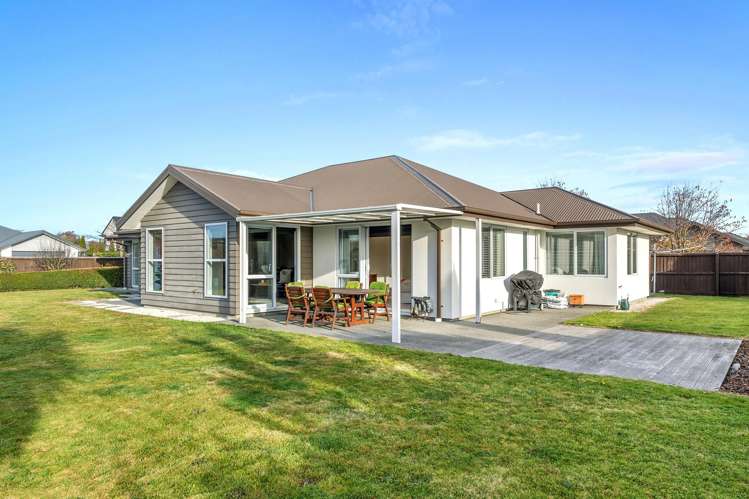 93 Cairnbrae Drive_1