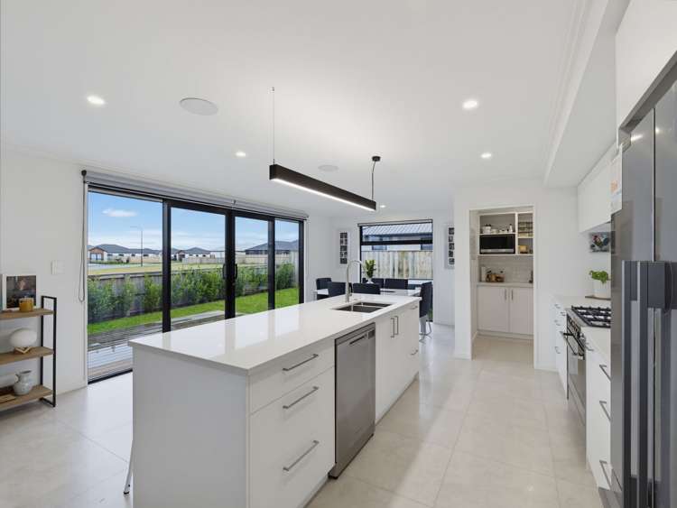 22 Monarch Drive_4