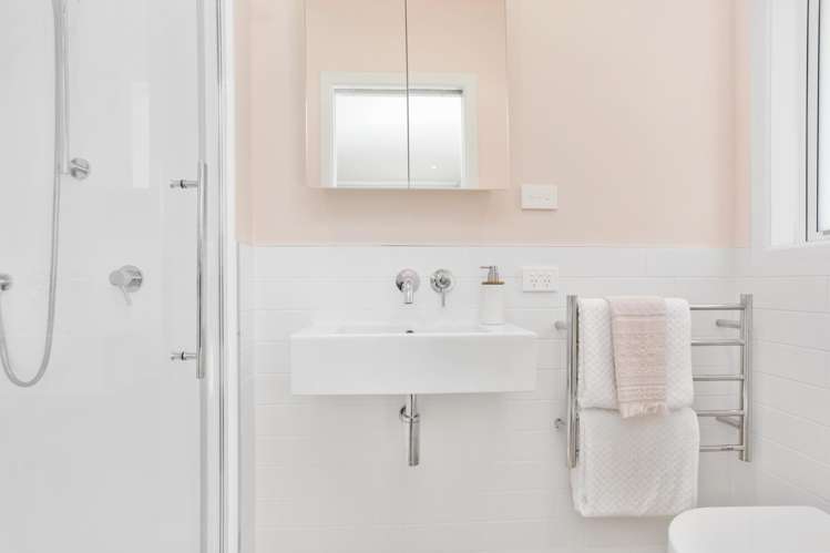 5 Roby Street Te Atatu Peninsula_11