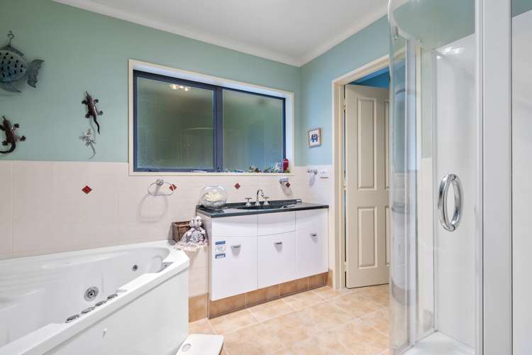 42 Cemetery Road East Taieri_15