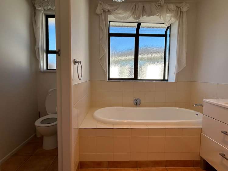 57 Emmett Street Greerton_6