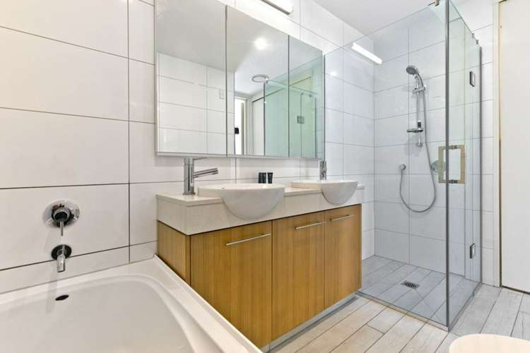 Centreway Road Orewa_5