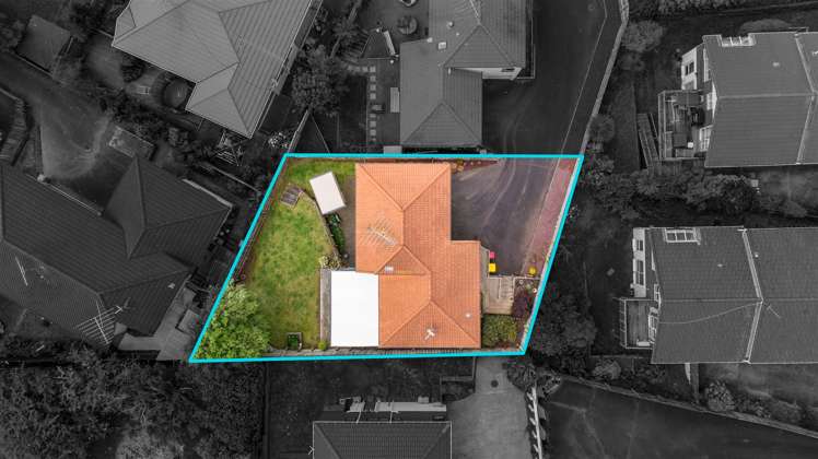 1/8 Kells Place Botany Downs_1