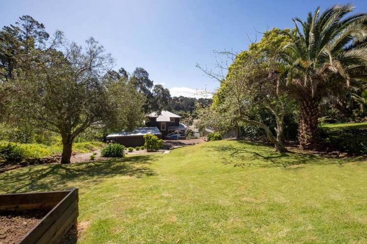 233 Victory Road Laingholm_21