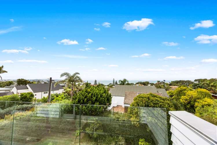 276 Lake Road Hauraki_17