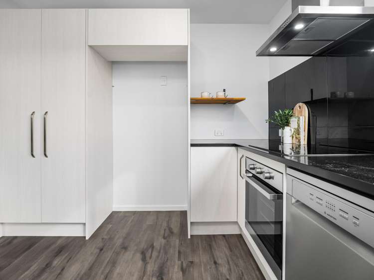 5 Gallop Lane Yaldhurst_10