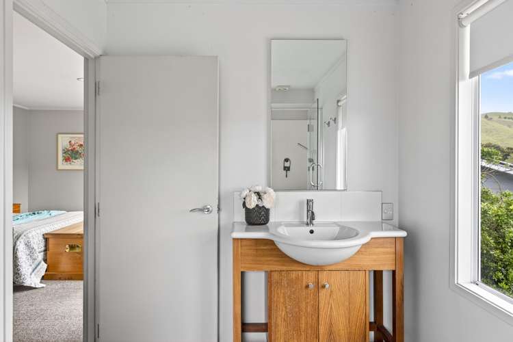 11 Douglas Street Okitu_18