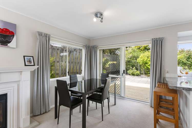 2/63 Gosford Drive Botany Downs_5