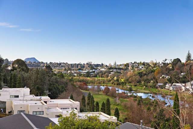 98 Coopers Road Gate Pa_1