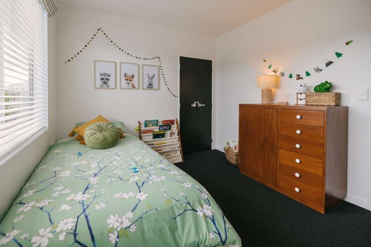 10 Monaco Grove Fitzherbert_17