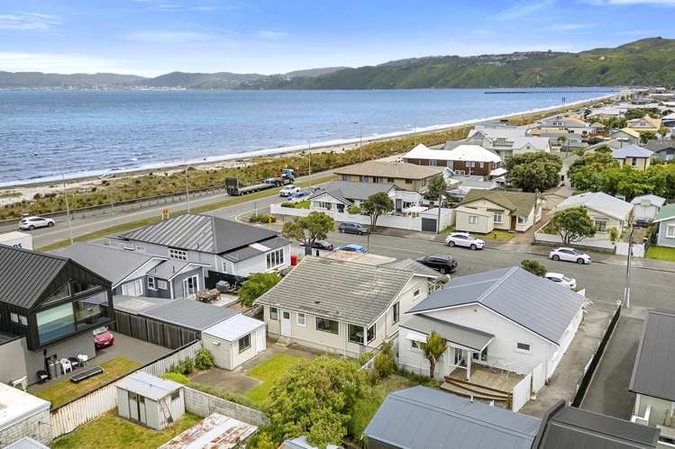 2 Collins Street Petone_26