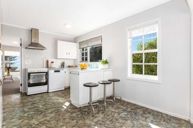 217 Rosetta Road Raumati South_8