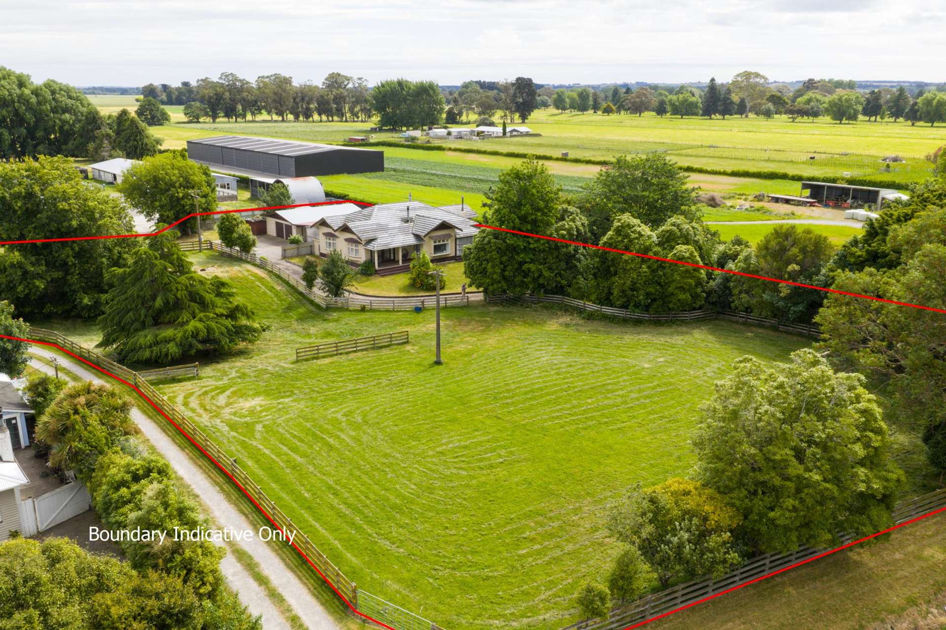 1435 Waughs Road Aorangi_0