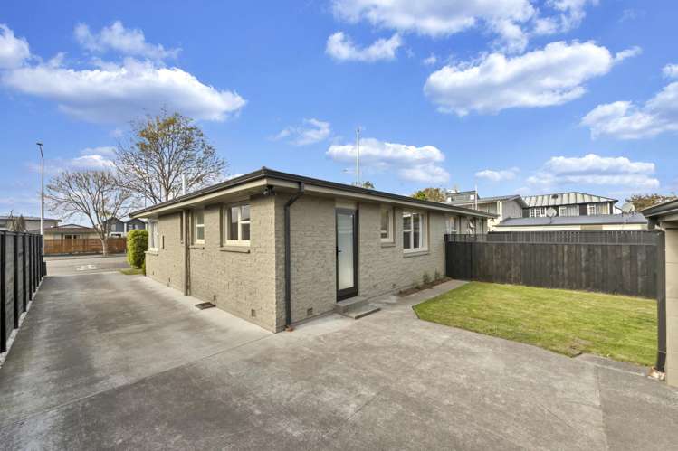 1041 Colombo Street St Albans_22