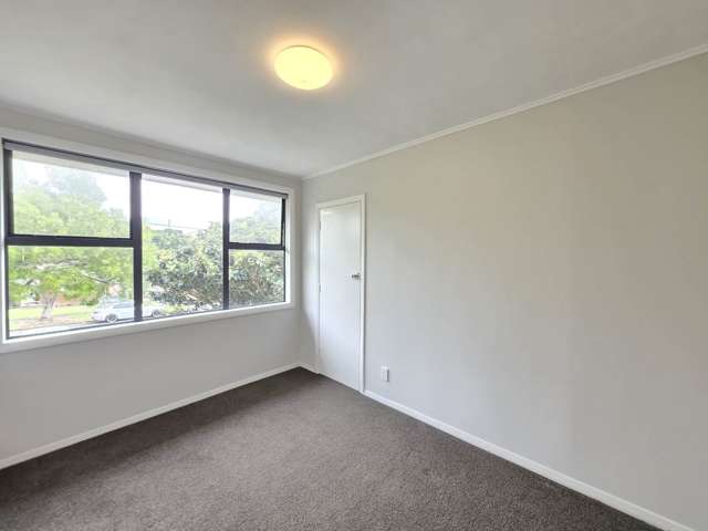 2/47 Gilbert Road Otara_4
