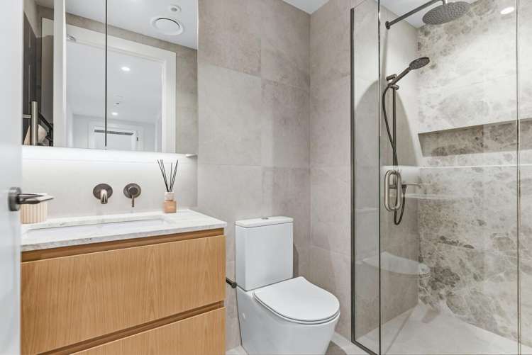 81 Carlton Gore Road Newmarket_25
