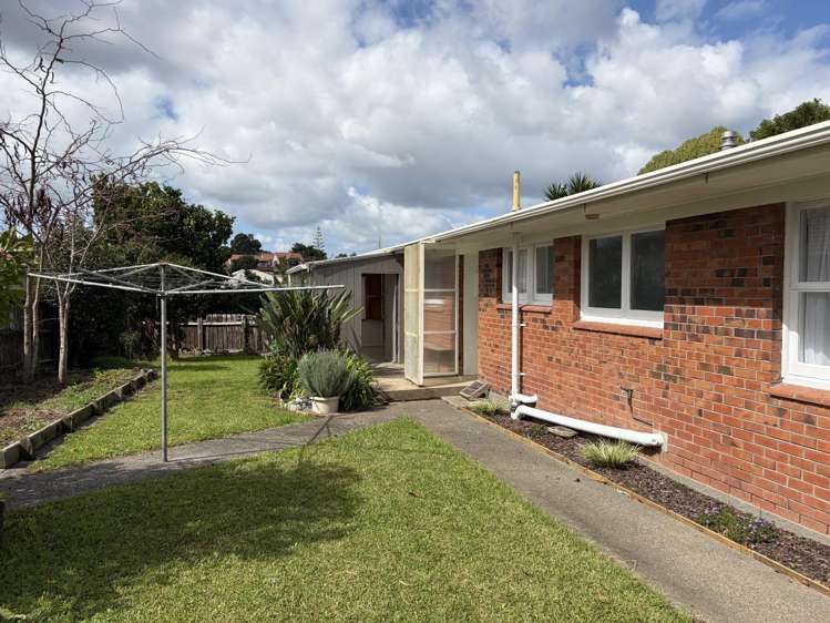 12 Moa Place Onerahi_1